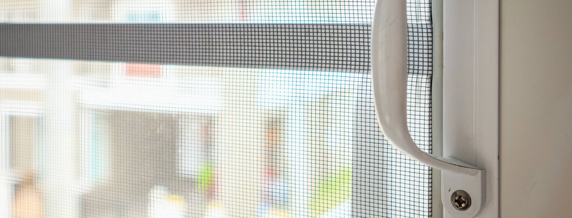 Установка москитных сеток