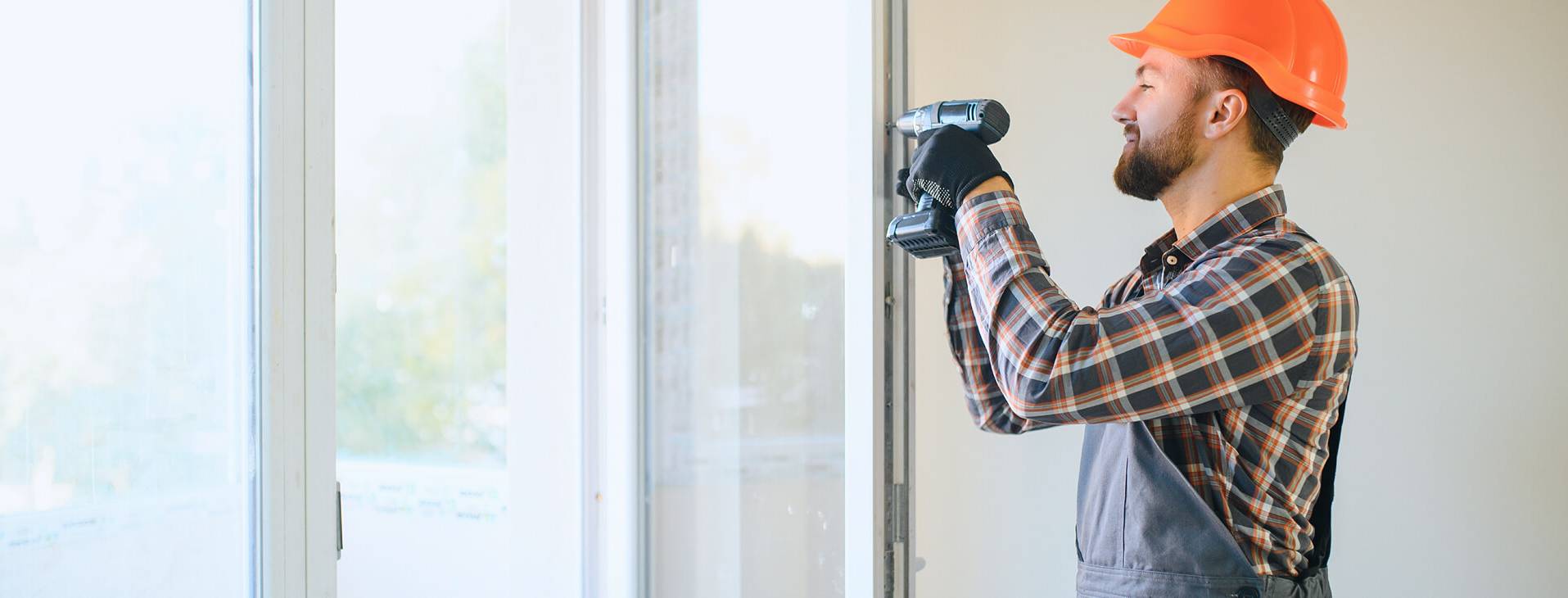 Установка пластиковых дверей